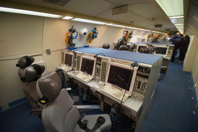 Primul avion AWACS a aterizat la Baza Militară de la Otopeni. NATO va monitoriza situația din Belarus 18820913