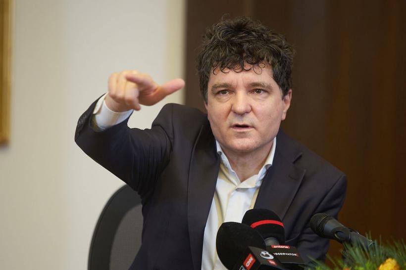 Primăria Capitalei dă 70 de milioane de lei ca să-și păzească societatea de transport 18820714