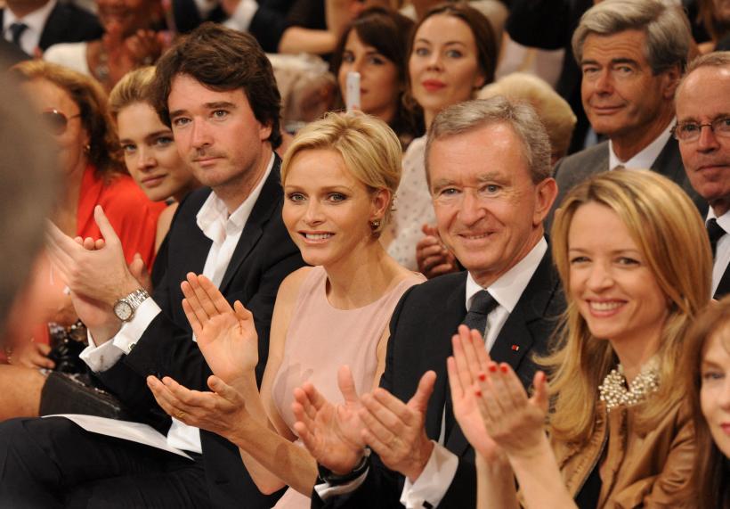 Grupul de produse de lux LVMH dă lovitura. Ajunge la o capitalizare bursieră RECORD de peste 400 de miliarde de euro 18820843