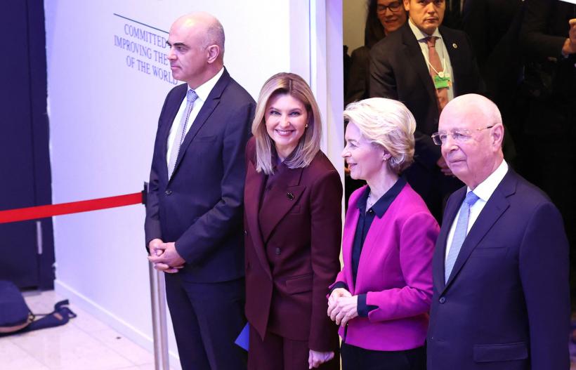 Liderii lumii se distrează cu prostituate de lux la summitul de la Davos? 18820955