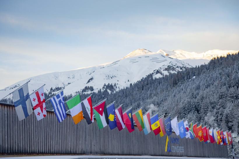 Liderii lumii se distrează cu prostituate de lux la summitul de la Davos? 18820957