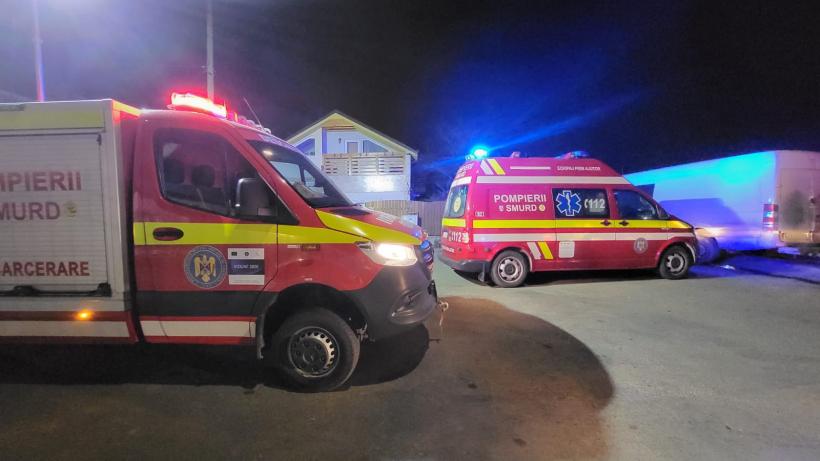 Mobilizare la Constanța după un accident între un microbuz și un autoturism 18821464