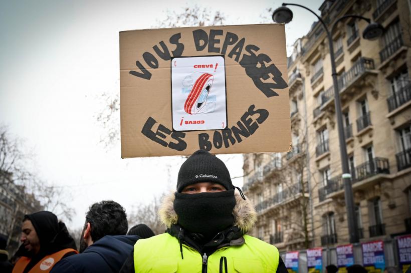 Proteste URIAȘE în Franța. Peste un milion de persoane au ieșit în stradă 18821351