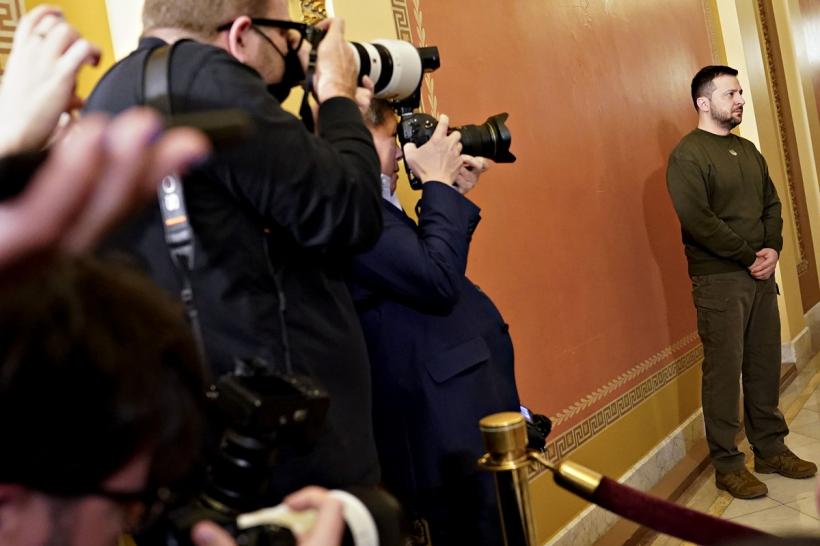 Plecare-surpriză din anturajul lui Zelenski. Adjunctul șefului biroului președintelui Ucrainei demisionează 18821967