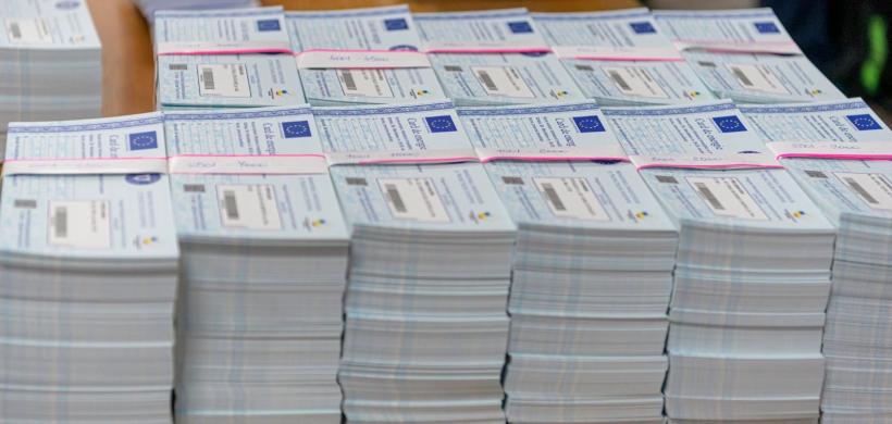 Cardurile de energie, pe drum către familiile cu venituri mici 18822273