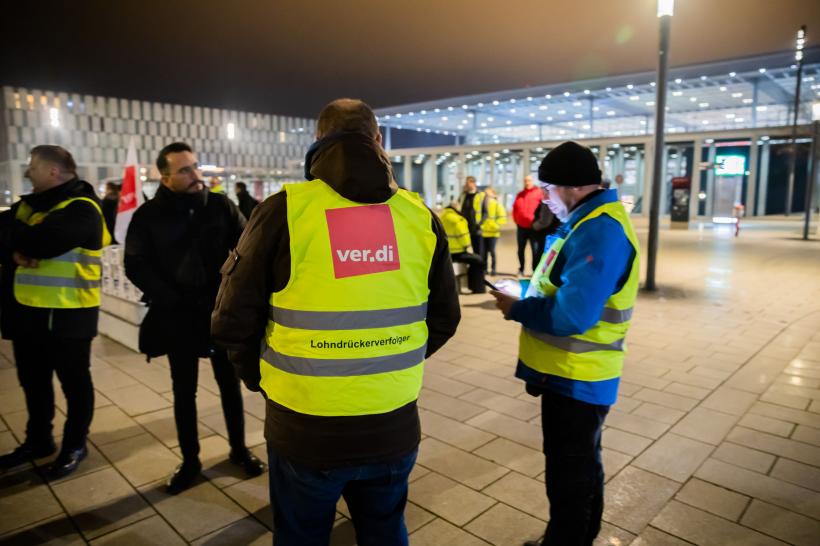 Aeroportul din Berlin, paralizat de grevă. Toate zborurile au fost anulate 18822146