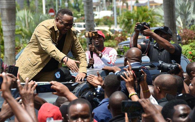 După doi ani de exil, liderul opoziției din Tanzania s-a întors acasă