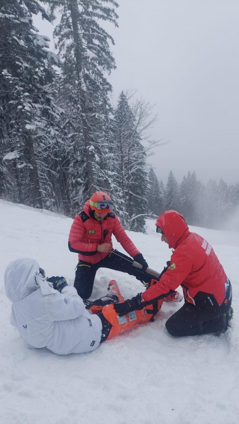 Odată cu deschiderea pârtiilor, au apărut și primele accidente 18822775