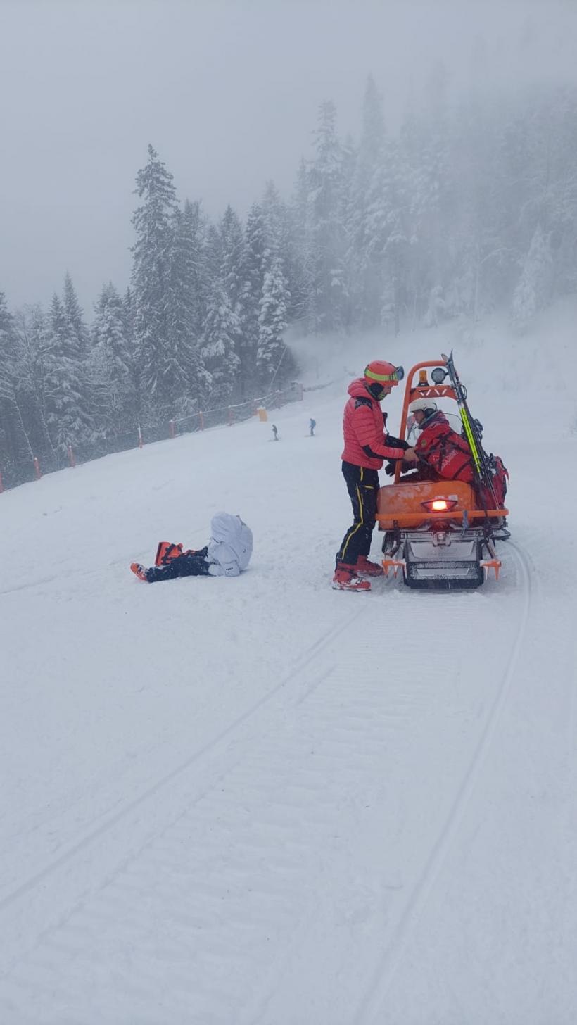 Odată cu deschiderea pârtiilor, au apărut și primele accidente 18822776