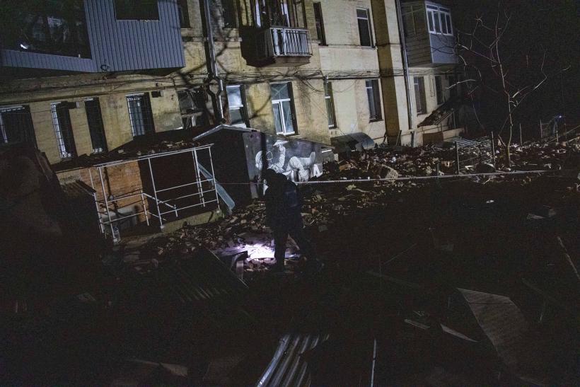 Război în Ucraina, ziua 341. Noi atacuri cu rachete și drone. Rețeaua electrică GRAV afectată 18822940