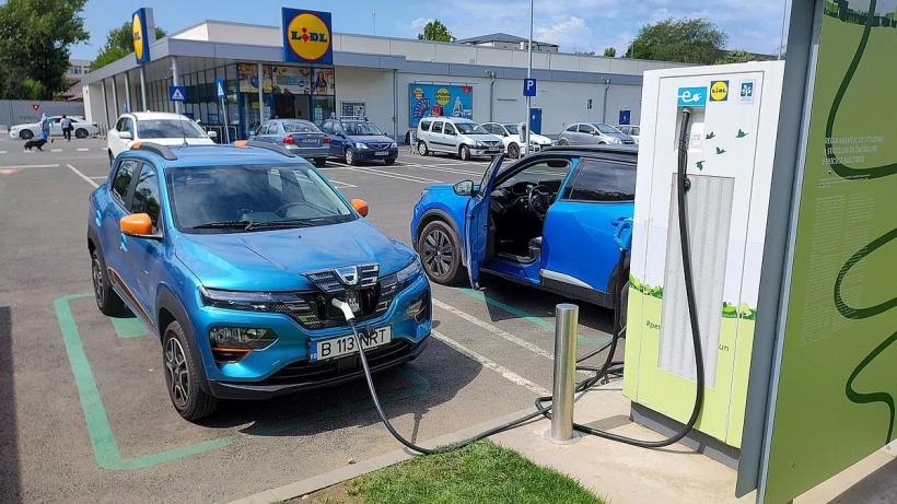 Renault aprofundează parteneriatul cu Nissan 18822929