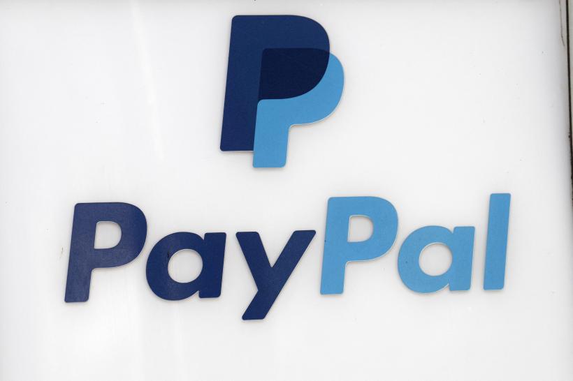 PayPal concediaza 7% din angajați pentru a reduce costurile