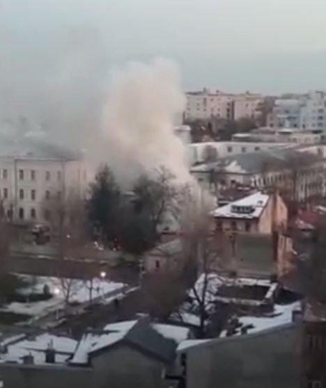 Incendiu lângă Muzeul Militar Central: degajare mare de fum
