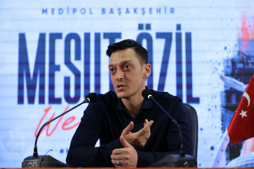 Mesut Ozil se retrage din fotbal 18823884