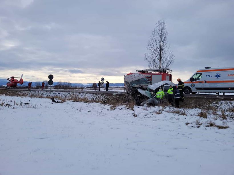 Accident pe DN13E în județul Covasna. Două persoane au fost rănite 18823984