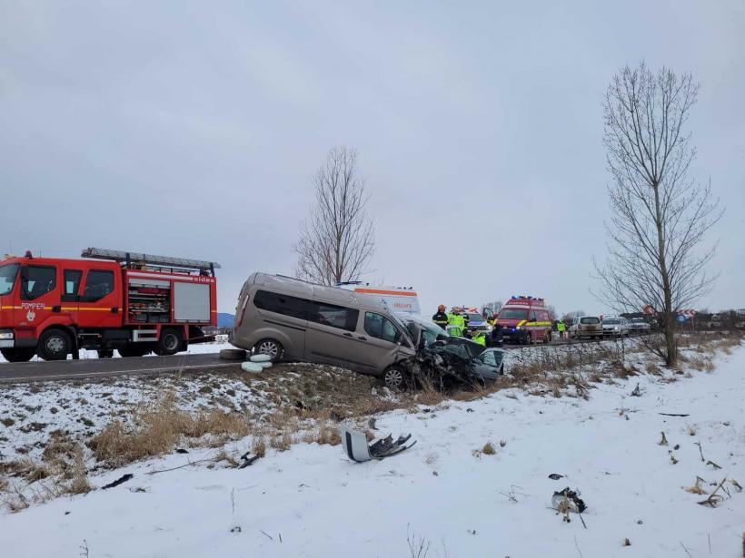 Accident pe DN13E în județul Covasna. Două persoane au fost rănite 18823987