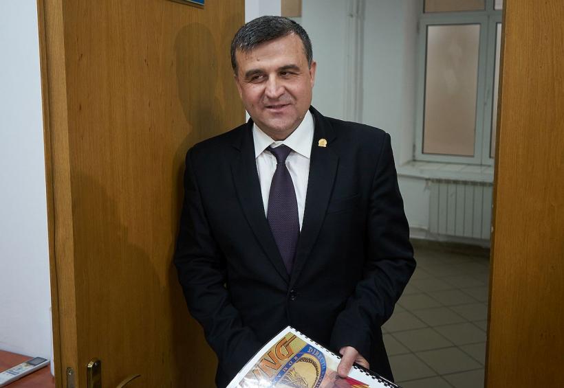 Bătaie pe funcțiile de superprocurori 18824427