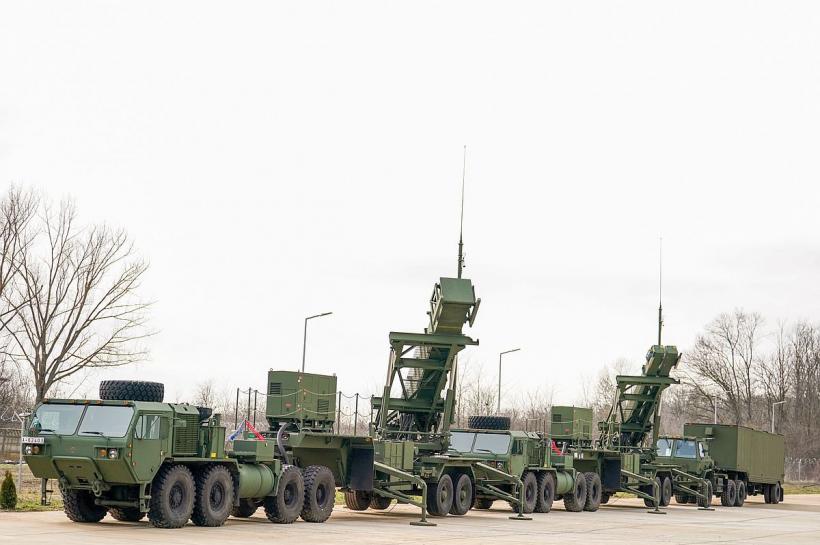 Cumpărături vitale în estul  Europei: Arme americane 18824589