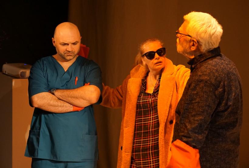 „Țestoasa lui Darwin”, premieră pe țară  pe scena Sălii Studio a Naționalului ieșean 18824973