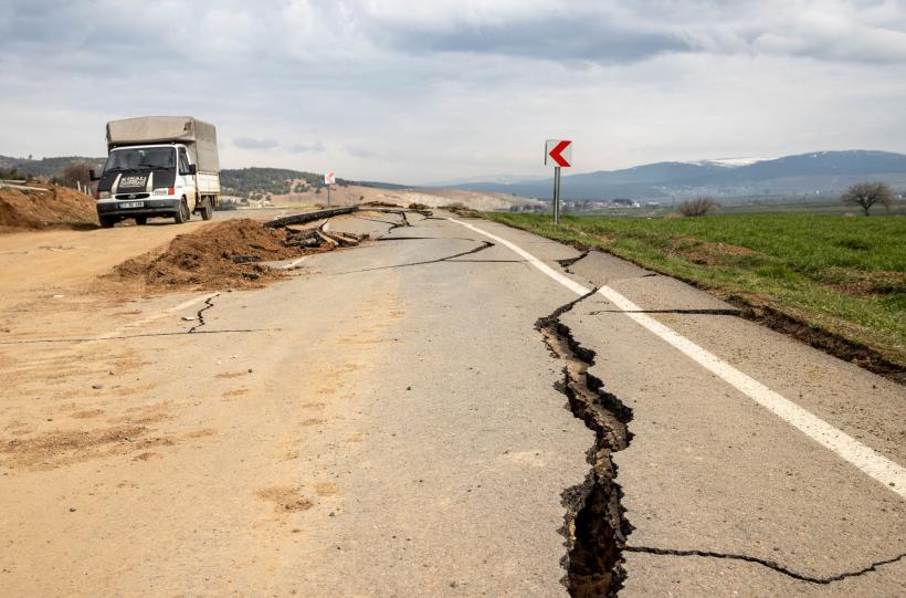 Cum arată falia lăsată în urmă de cutremurul din Turcia