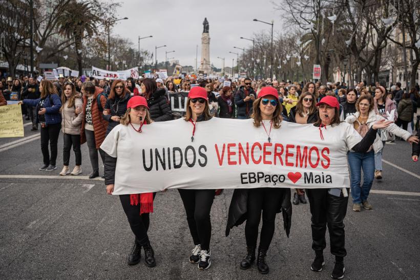 Criza costului vieții: Zeci de mii de profesori au protestat în Portugalia