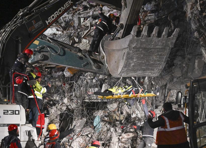 Numărul morților după cutremurul din Turcia și Siria se apropie de 30.000 18825195