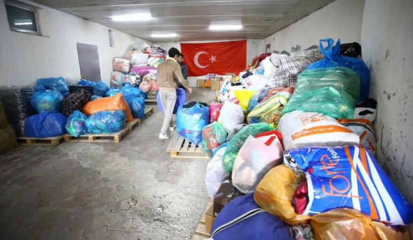 Mai multe TIR-uri cu ajutoare donate în Sectorul 4 pleacă vineri spre Turcia