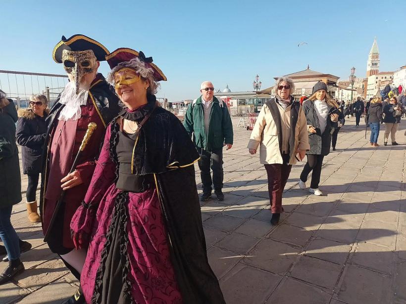 Cât te costă Veneția, în timpul carnavalului 18825954