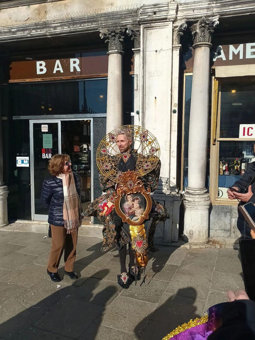 Cât te costă Veneția, în timpul carnavalului 18825958