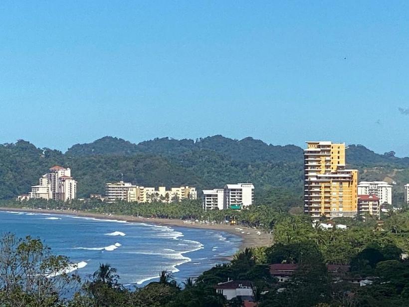 Primul „zgârie-nori” 18825909