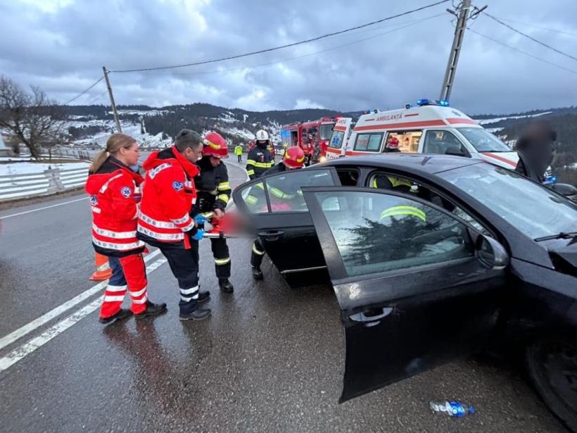 Accident grav în Suceava. Cinci persoane, între care doi copii, rănite  18826398