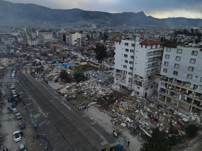 Turcia trebuie să construiască 1 milion de case pentru a se recupera după cutremurul devastator