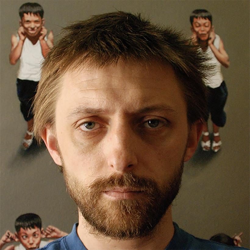 Expoziție eveniment la Muzeul de Artă din Constanța.  Roman Tolici. Aproximări, distorsiuni și limite, într-un vocabular vizual tulburător  18826509