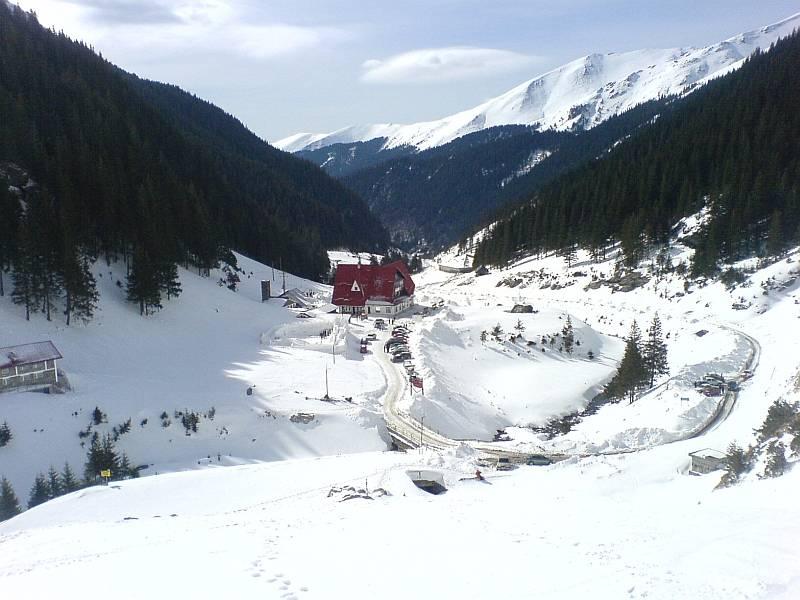 Stratul de zăpadă a depășit doi metri la Bâlea Lac