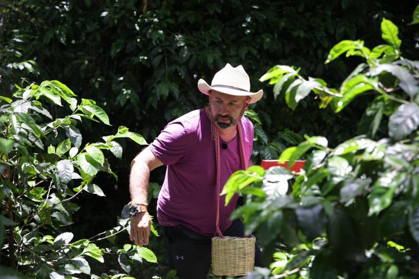 America Express, din nou lider de piață: Diseară, lupta pentru amuletă se dă pe cel mai adânc lac din America Centrală. Nelu Cortea: ”Știu să înot, dar dacă apa e adâncă, mă panichez” 18826614