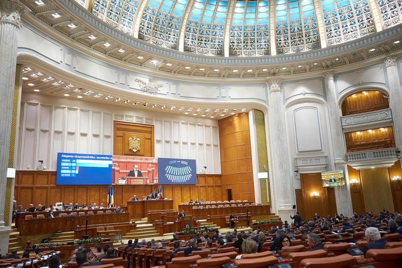 Te-au bătut minerii? Dacă ai fost în armată, nu se pune! Proiect halucinant, scăpat din Senat 18826670