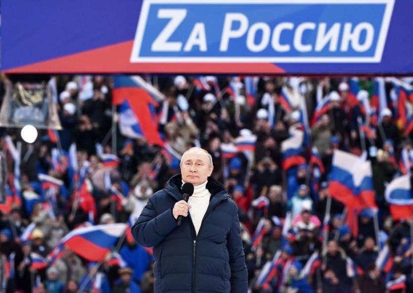 Miting-concert uriaș în sprijinul lui Vladimir Putin. Liderul de Kremlin:  Astăzi, pentru a ne apăra cultura, limba, teritoriile, cu toții, întregul nostru popor, suntem apărătorii patriei noastre