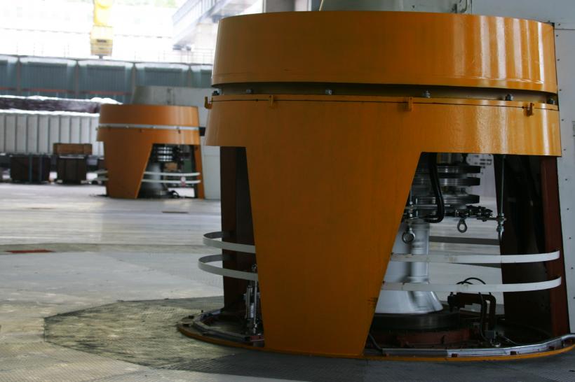 Hidroelectrica: apa curge,  investițiile stau 18826784