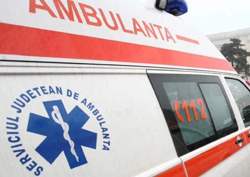 Șase persoane, printre care 3 copii, rănite în urma unui accident în județul Harghita