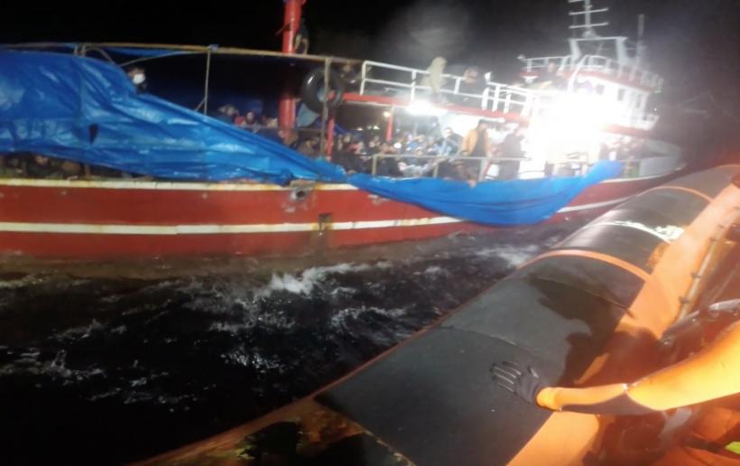 Cel puțin 30 de migranti au murit într-un naufragiu în Italia