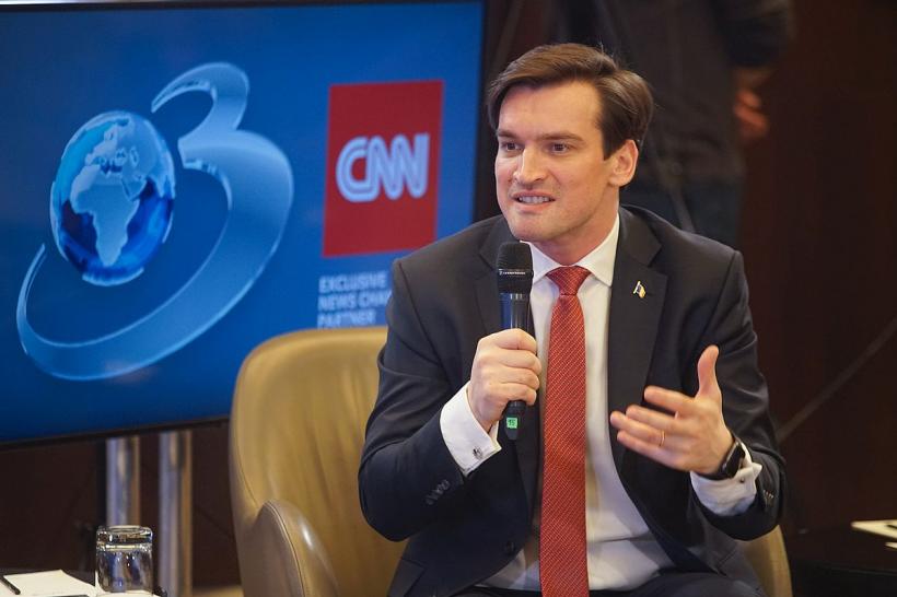 Cum poți duce românul la doctor, dacă nu-l doare 18827532