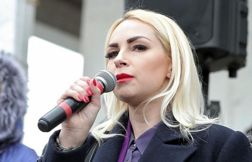 Protest de amploare la Chișinău. Manifestanții cer demisia guvernului și a Maiei Sandu. Centrul orașului blocat de poliție 18827681