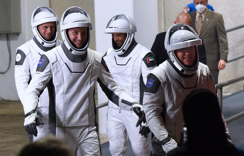 Un echipaj a fost lansat spre Stația Spațială Internațională 18827985