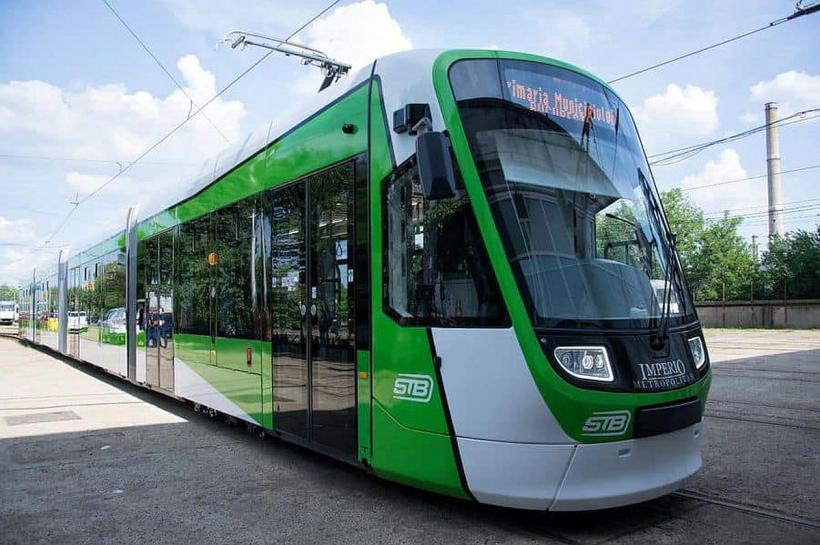 Nicușor Dan: Au intrat în circulație primele trei tramvaie noi pe linia 25