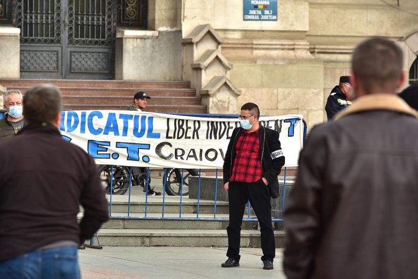 ”Legea  tânărului  pensionar”, gata să  golească sectorul energetic 18827914