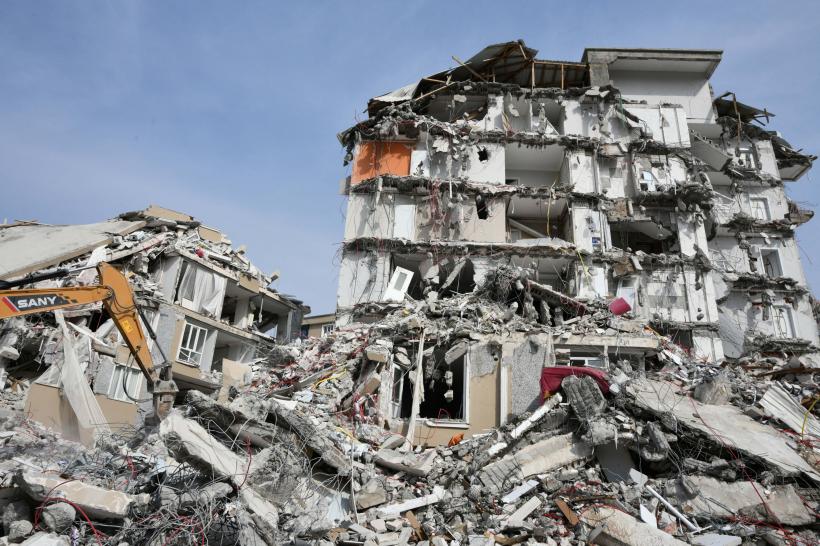 Efectul cutremurelor: Piaţa de asigurări din România ar putea bifa un nivel record în 2023
