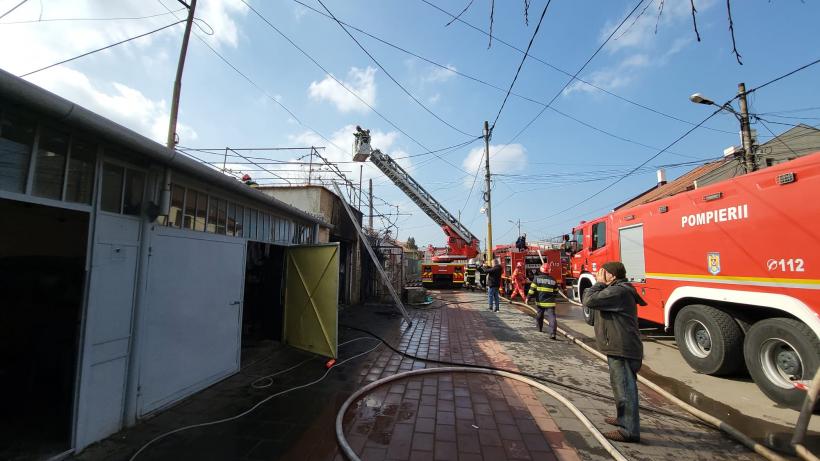 Incendiu la un garaj din Constanța