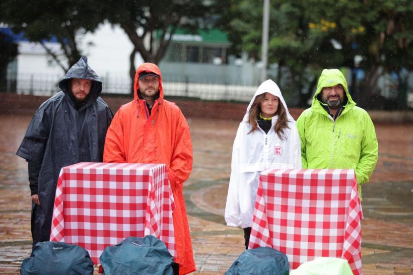 Concurenții de la America Express se confruntă  cu cea mai grea probă a ”delicateselor” culinare nedorite 18828425