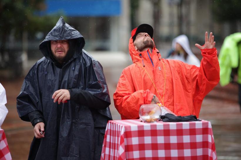 Concurenții de la America Express se confruntă  cu cea mai grea probă a ”delicateselor” culinare nedorite 18828431