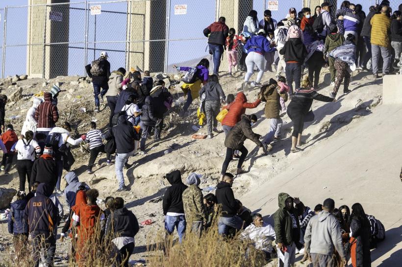 Inuman: 340 de migranți, inclusiv 103 copii, înghesuiți într-un TIR abandonat
